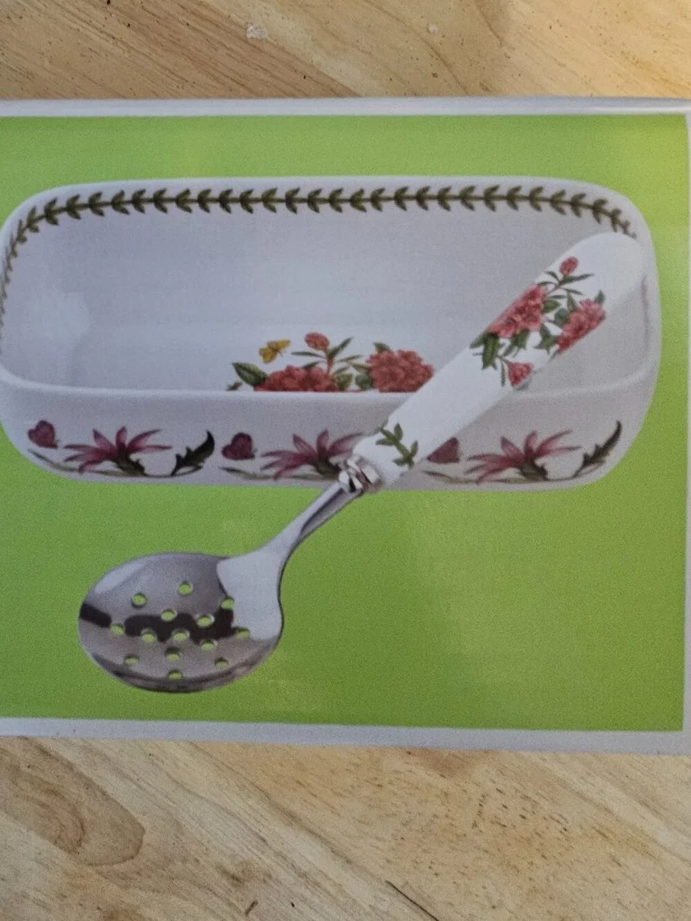 Portmeirion Botanic Garden Cranberry Dish with Spoon 8 inch by 4 inch